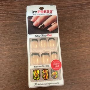 NWT: ImPress One-Stop Gel Manicure Press-On Nails, short Black French Tip